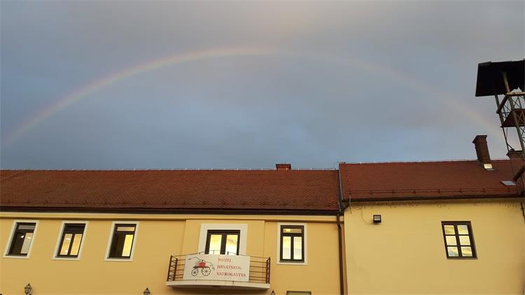 Slika /slike/otvaranje izložbe meteorologija i vatrogastvo (4).jpg